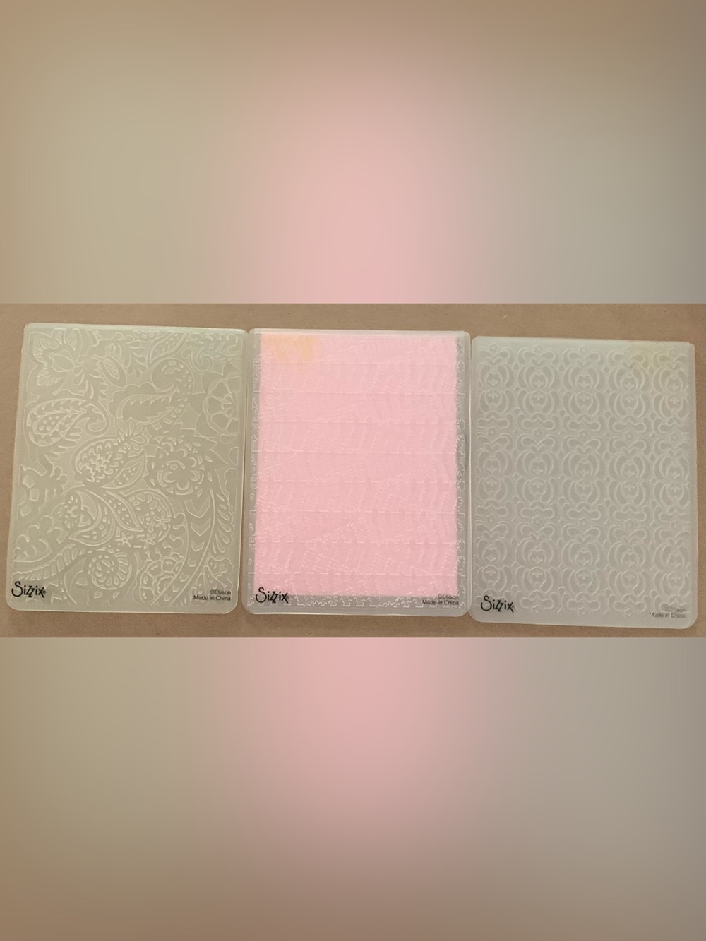 Sizzix Floral and Scroll Embossing Plate Set - Pink and Clear